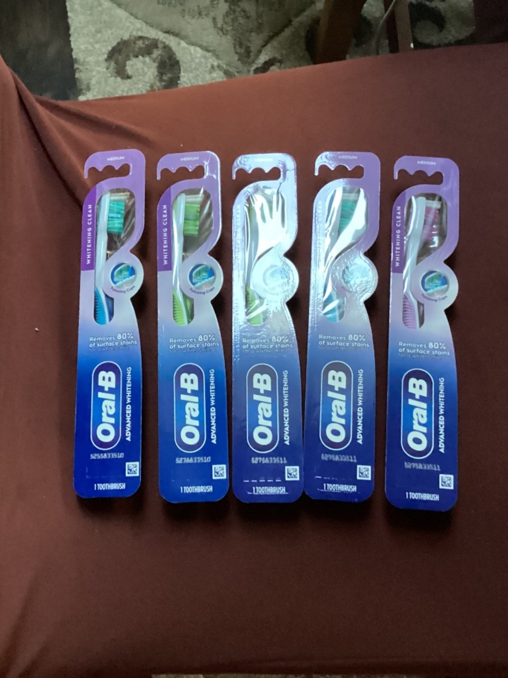 Oral-B Advanced Whitening Clean Medium toothbrushes bundle